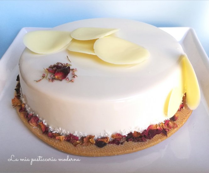 Torta al mango e cioccolato bianco, con gelee al passion fruit,  - le migliori ricette dei food blog italiani